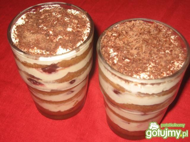 Tiramisu- deser w szklance lub pucharku