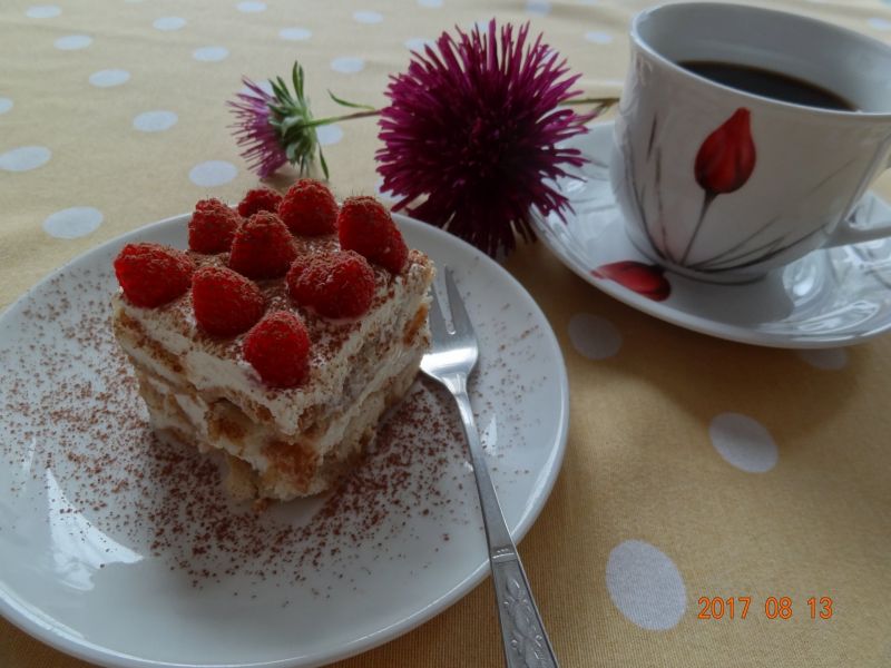Tiramisu z malinkami Tiramisu z malinkami
