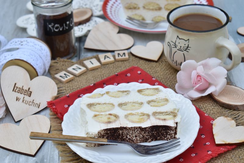 Tiramisu z puszytym kremem Tiramisu z puszytym kremem
