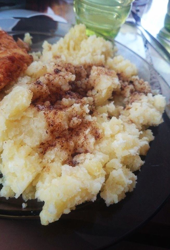 tłuczone ziemniaki ze śmietaną.