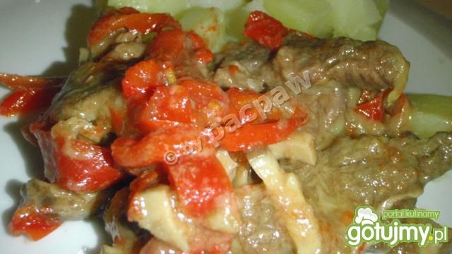 Tokań z pieczarkami brązowymi