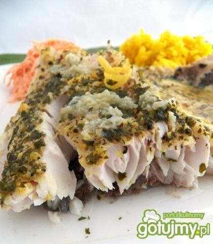 Tołpyga gotowana na parze