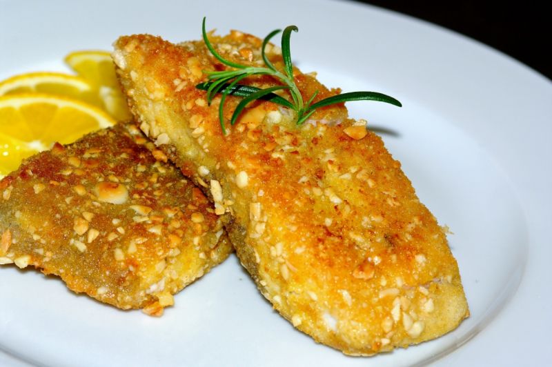 Tołpyga w  migdałach Tołpyga w  migdałach