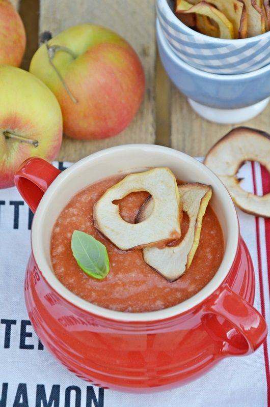 Tomato bisque z sokiem z jabłek 