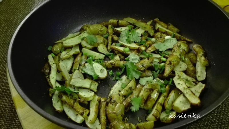 Topinambur pieczony z tymiankiem