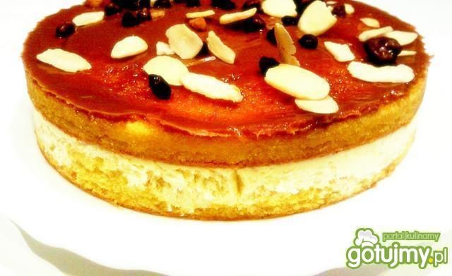 Torcik amaretto z polewą kajmakową