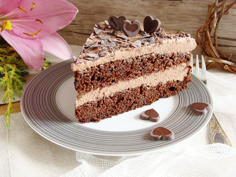 Torcik buraczany z kremem maślanym