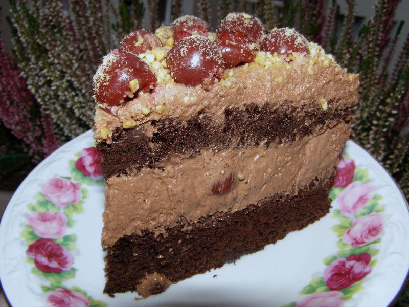 Torcik kakaowy z wiśniami