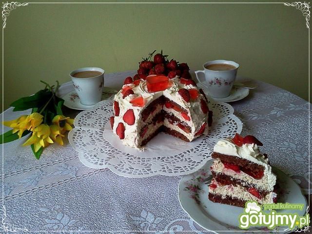 Torcik kokosowy z truskawkami, galaretką Torcik kokosowy z truskawkami, galaretką