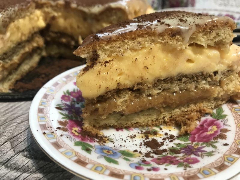 Torcik krówkowo-ajerkoniakowy Torcik krówkowo-ajerkoniakowy