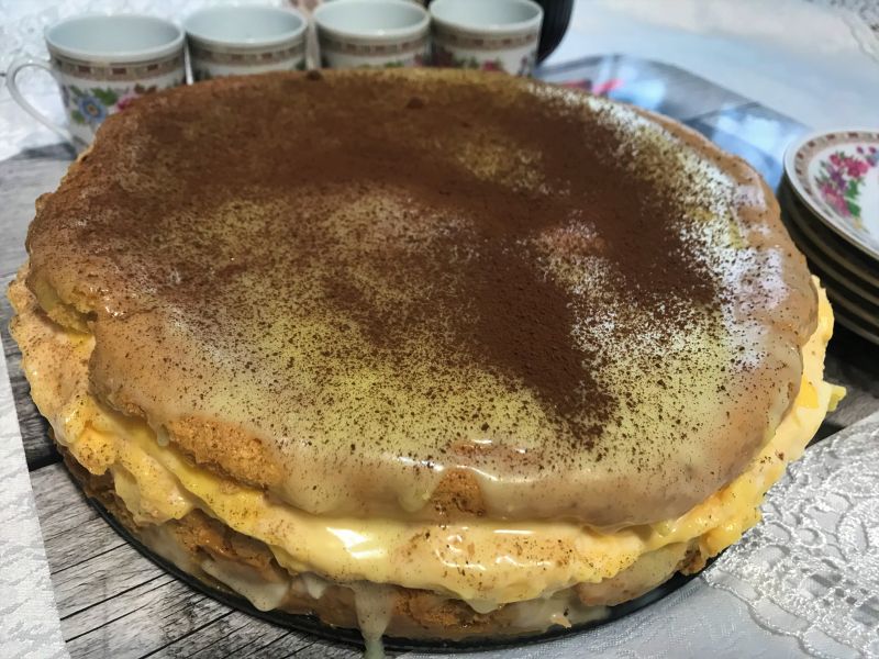 Torcik krówkowo-ajerkoniakowy Torcik krówkowo-ajerkoniakowy