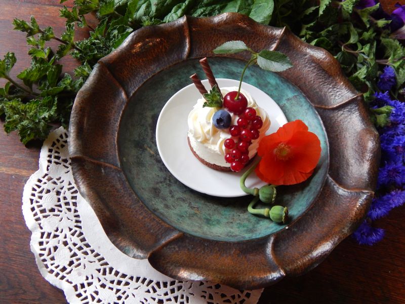 Torcik lodowy z owocami