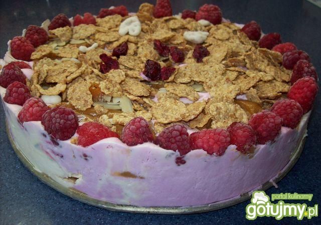 Torcik lodowy z płatkami Fitella