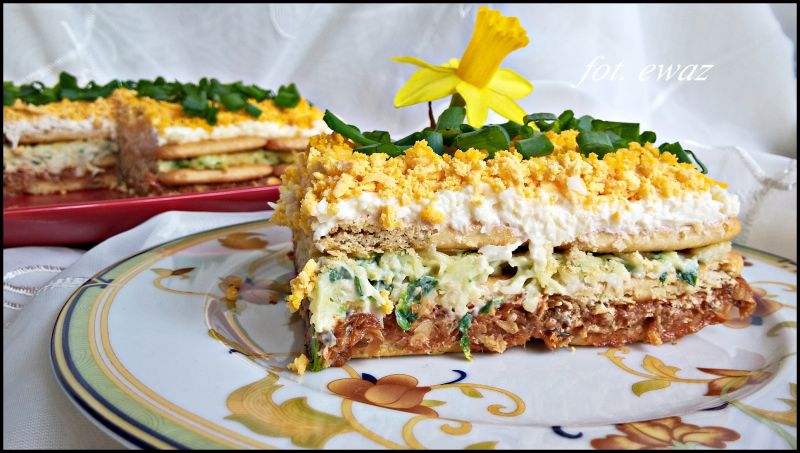 Torcik sałatkowy na krakersach