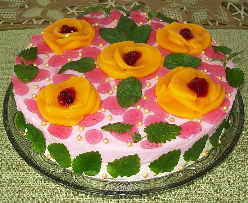 Torcik serowo-truskawkowy