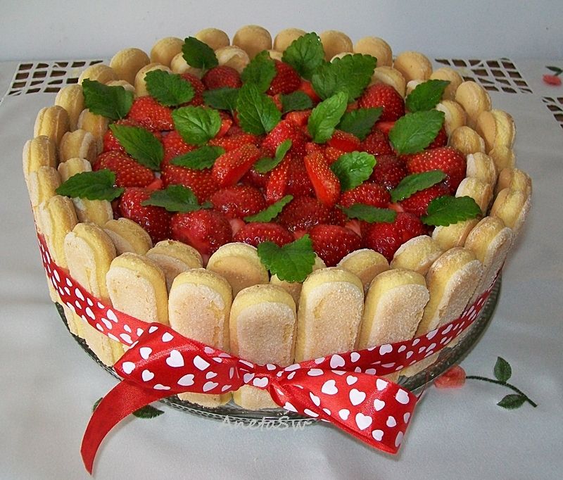 Torcik truskawkowy na zimno Torcik truskawkowy na zimno