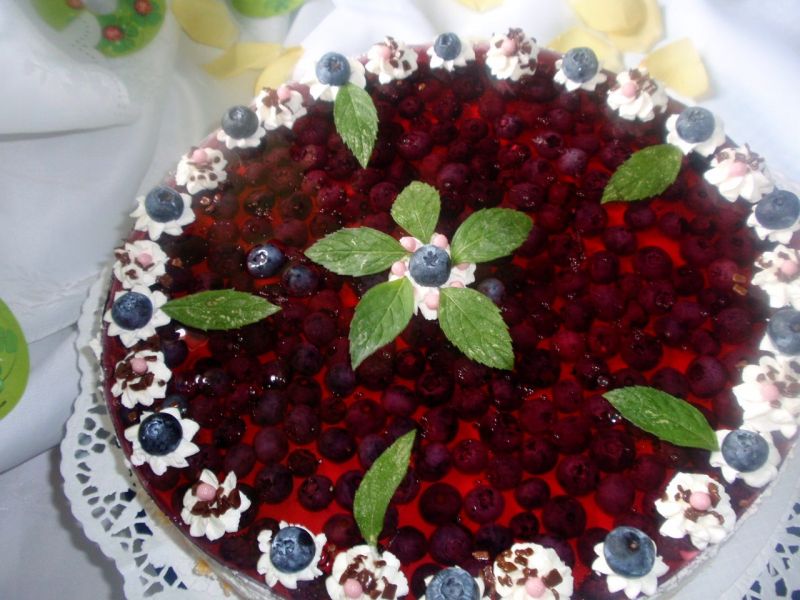 Torcik z borówką i galaretką