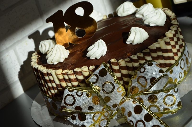 Torcik z czekoladkami