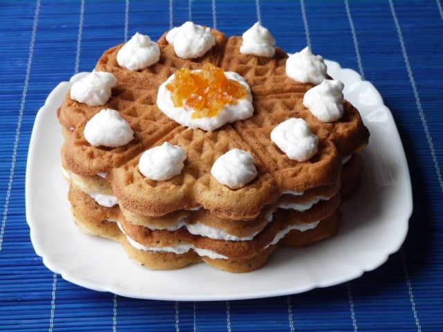 Torcik z gofrów makowych Torcik z gofrów makowych