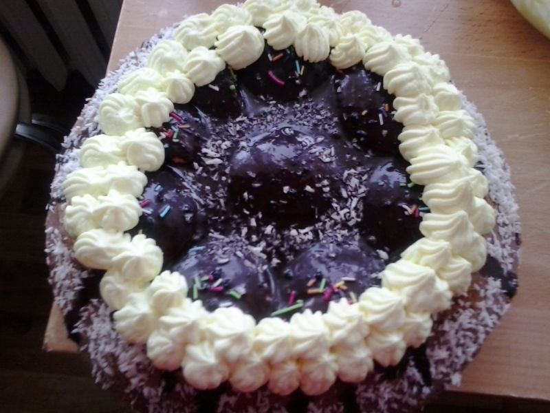 Torcik z okrągłymi biszkopcikami, bez pieczenia z 