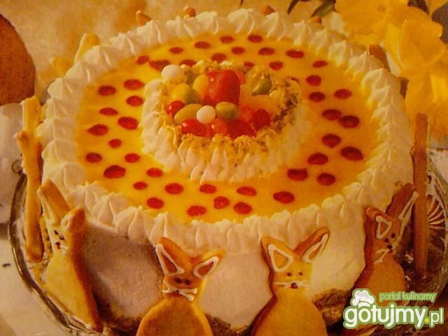 Tort ajerkoniakowy z pistacjami