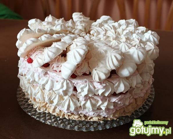 Tort bezowy(lodowy) mocno truskawkowy