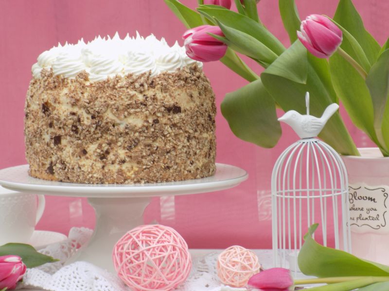 Tort biszkoptowy z krem budyniowym i ananasem Tort biszkoptowy z krem budyniowym i ananasem