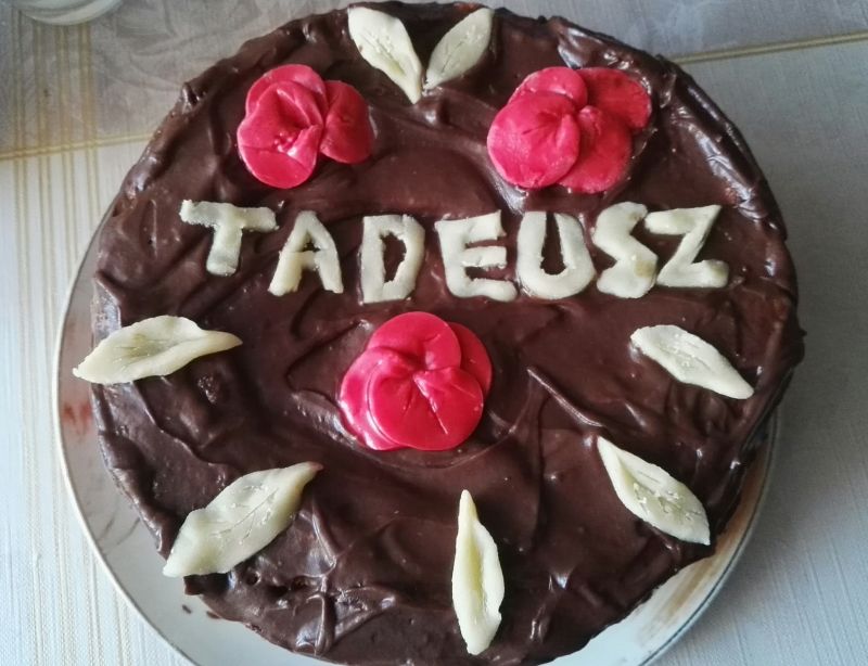 Tort czekoladowo - jagodowy