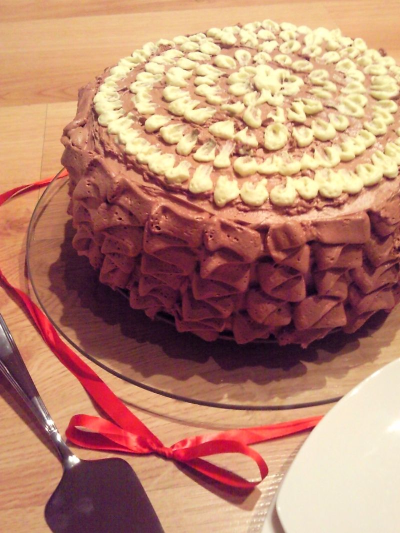 Tort - czekoladowy przekładaniec Tort - czekoladowy przekładaniec