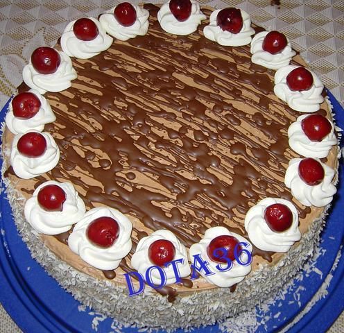 Tort czekoladowy z wiśniami