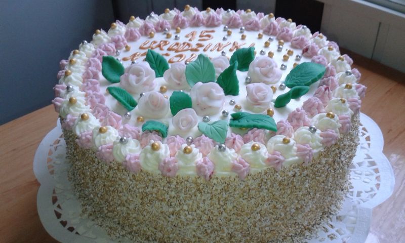 Tort dla wnuczki Nicoli