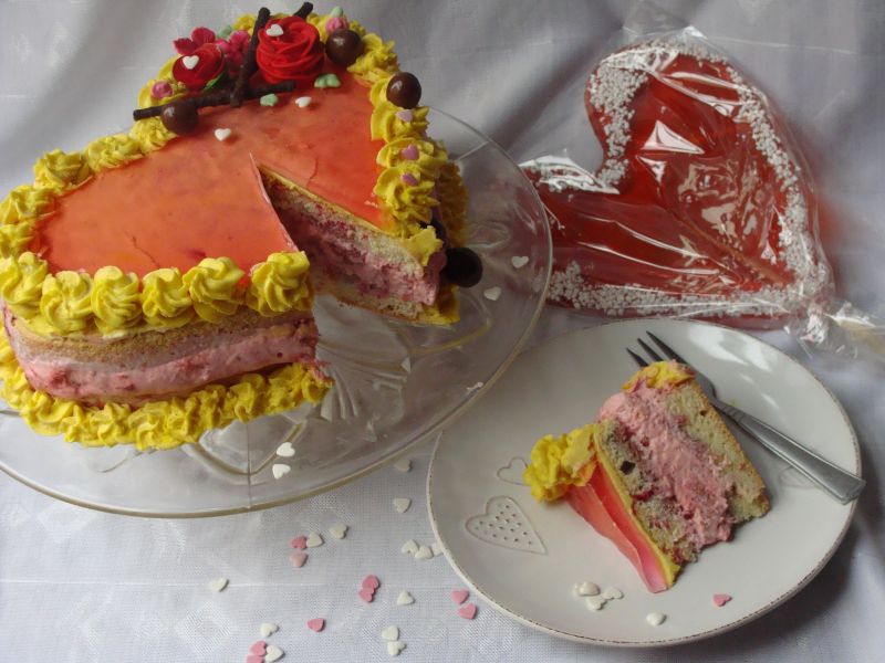 Tort dla zakochanych Tort dla zakochanych