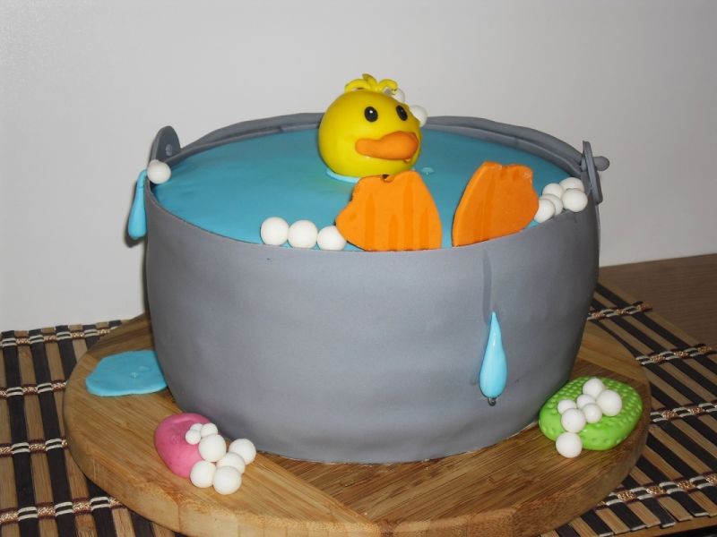 Tort kaczorek w kąpieli   Tort kaczorek w kąpieli