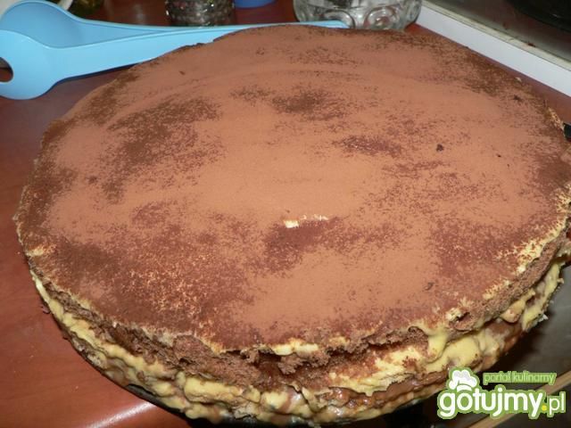 Tort kakaowo-krówkowy