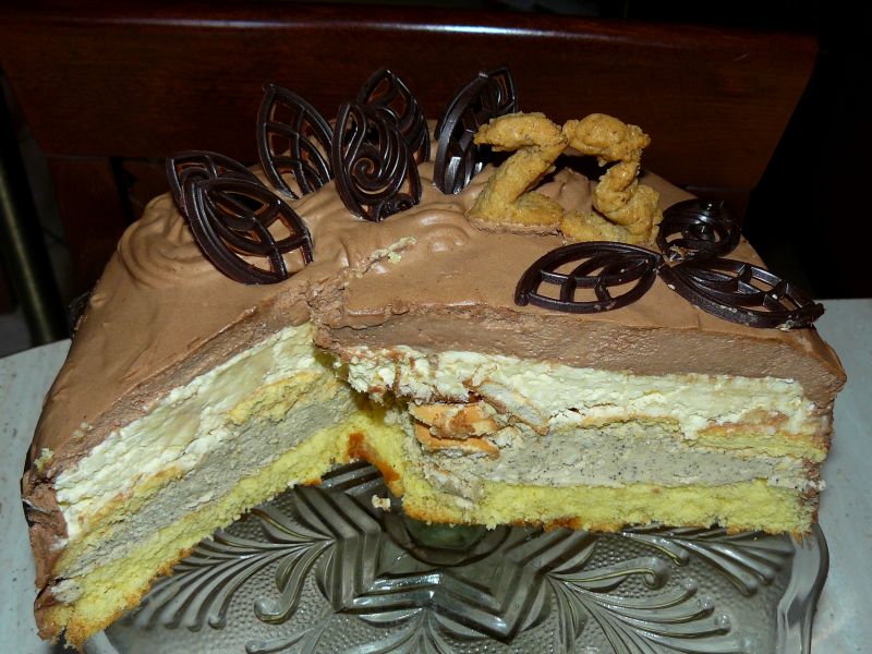 Tort Kawowo - Kokosowy z Musem Czekoladowym