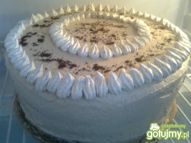 Tort kawowo-orzechowy