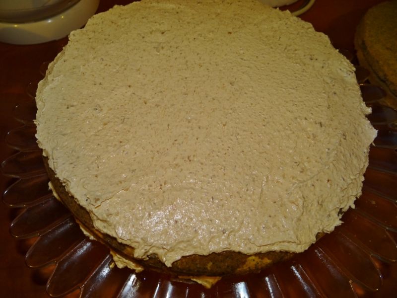Tort makowo-orzechowy