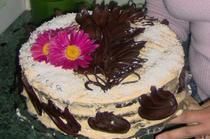 Tort makowy z kremem kawowym