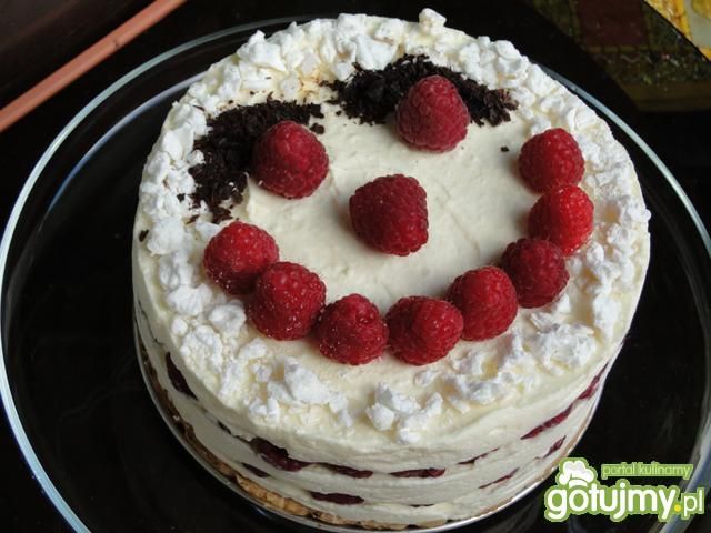 Tort malinowy uśmiech Tort malinowy uśmiech