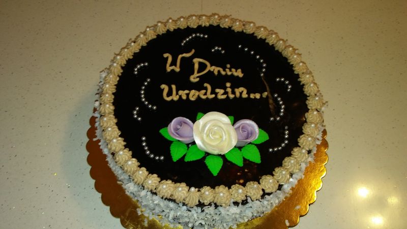 Tort mega czekoladowy Tort mega czekoladowy