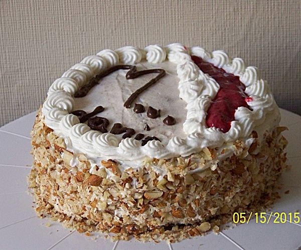 Tort migdałowo- cynamonowy Tort migdałowo- cynamonowy