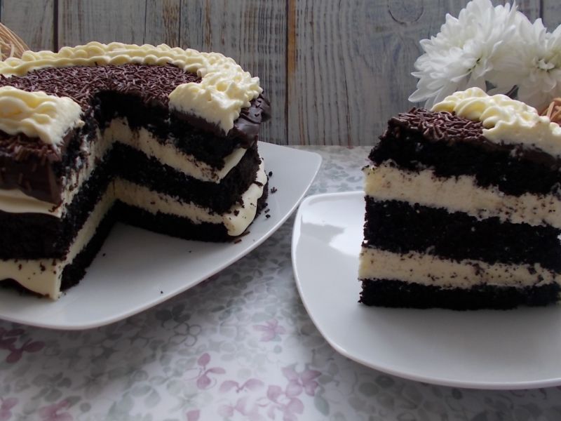 Tort "Mleczna kanapka" Tort "Mleczna kanapka"