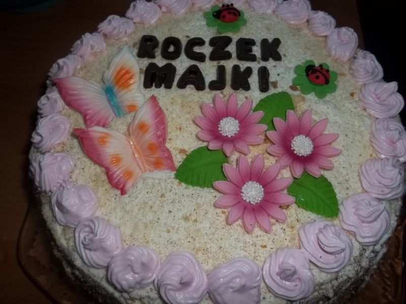 Tort na bitej śmietanie z galaretką