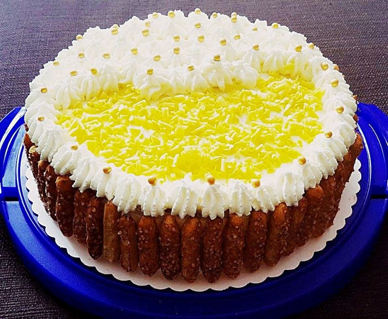 Tort o smaku ajerkoniaku