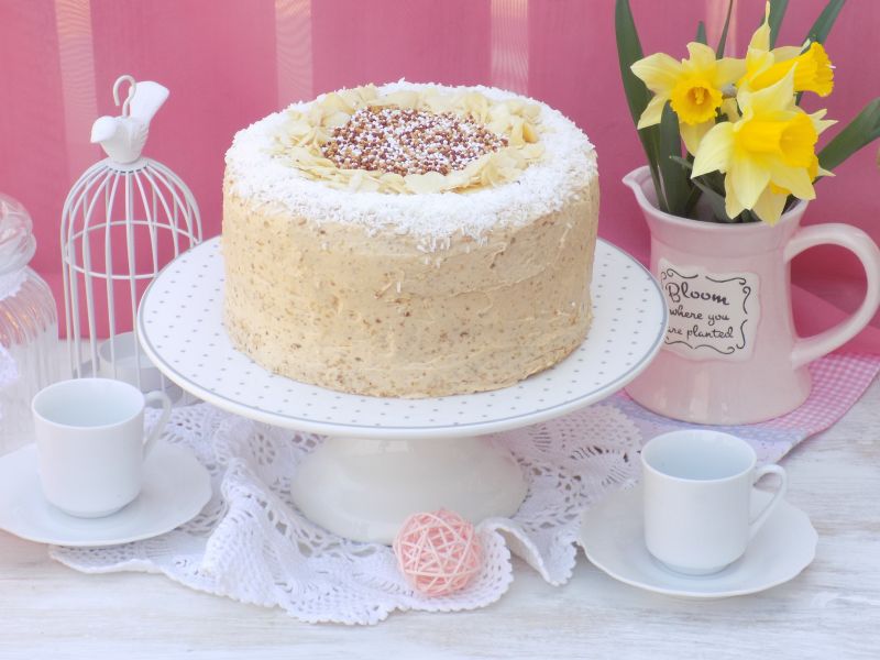 Tort orzechowy Tort orzechowy