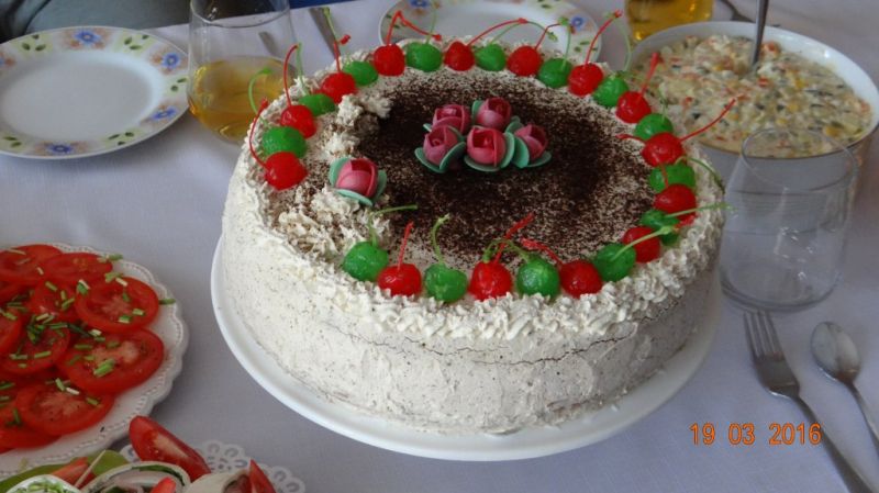 Tort podwójnie kawowy