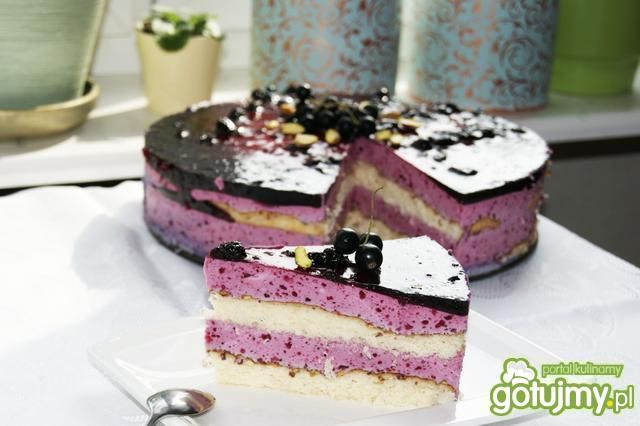 Tort porzeczkowy z pistacjami Tort porzeczkowy z pistacjami