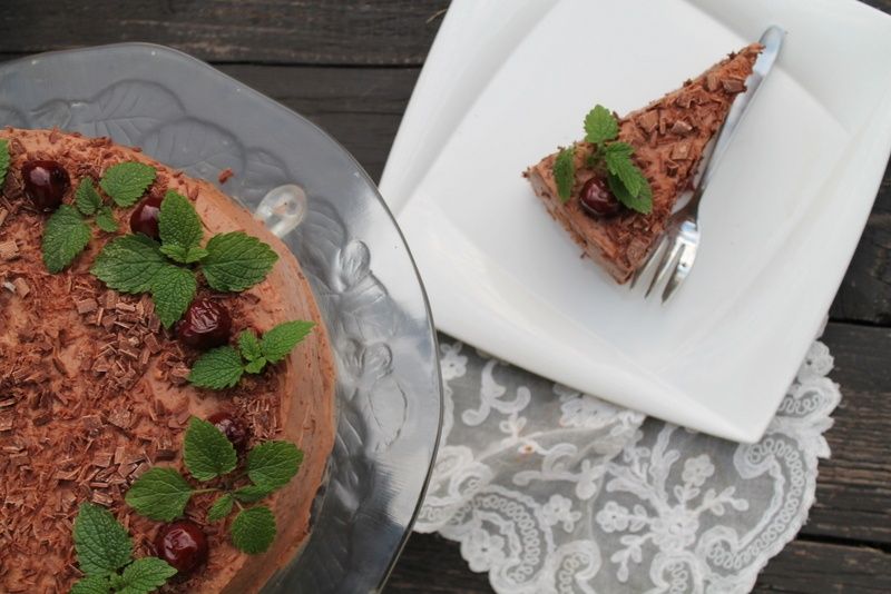 Tort pralinkowy mocno czekoladowy ( bezglutenowy)  Tort pralinkowy mocno czekoladowy ( bezglutenowy)