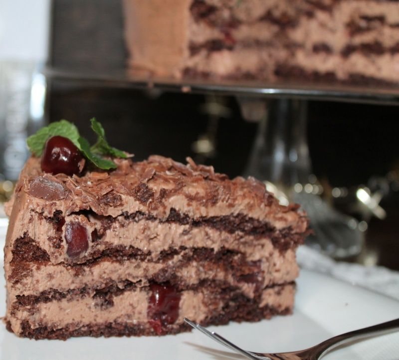 Tort pralinkowy mocno czekoladowy ( bezglutenowy)  Tort pralinkowy mocno czekoladowy ( bezglutenowy)