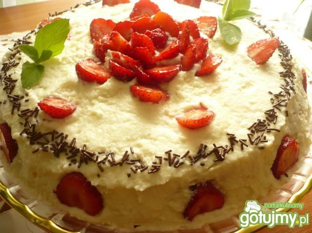 Tort rafaello z truskawkami Tort rafaello z truskawkami